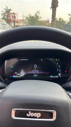 جیپ گراند شیرۆکی